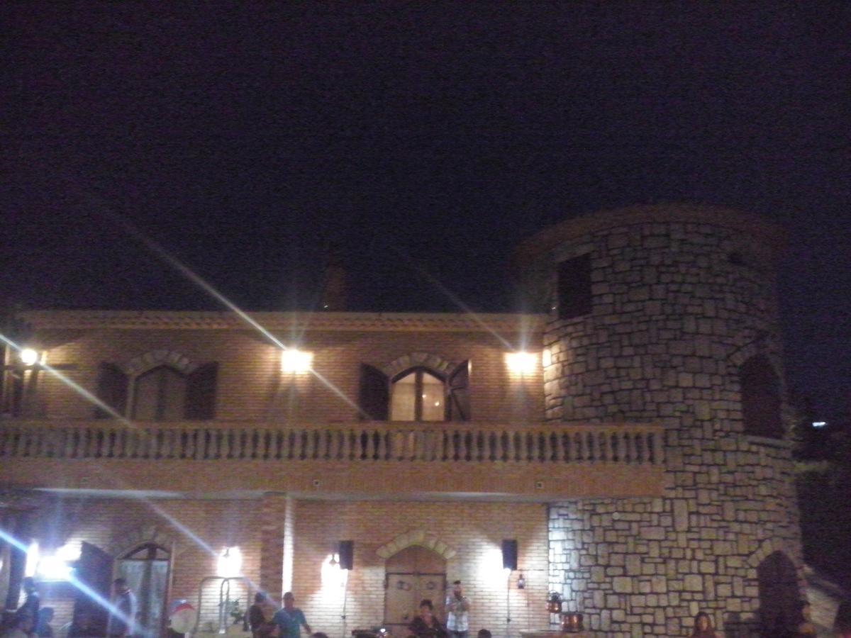 Готель Castello Valguarnera Caropepe Екстер'єр фото